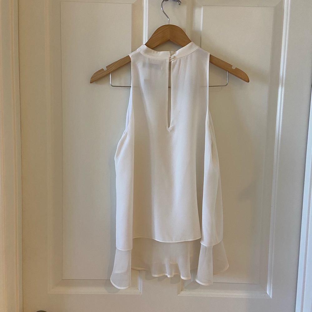 Elizabeth and James Sz Medium Women White Sleeveless Blouse w/ Ruffles 100% Silk - Picture 4 of 9